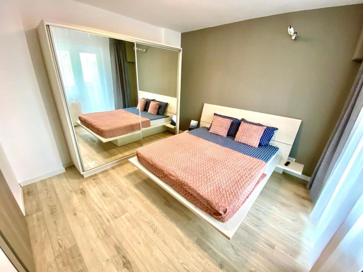 Mega Rossa Residence Bucarest Extérieur photo