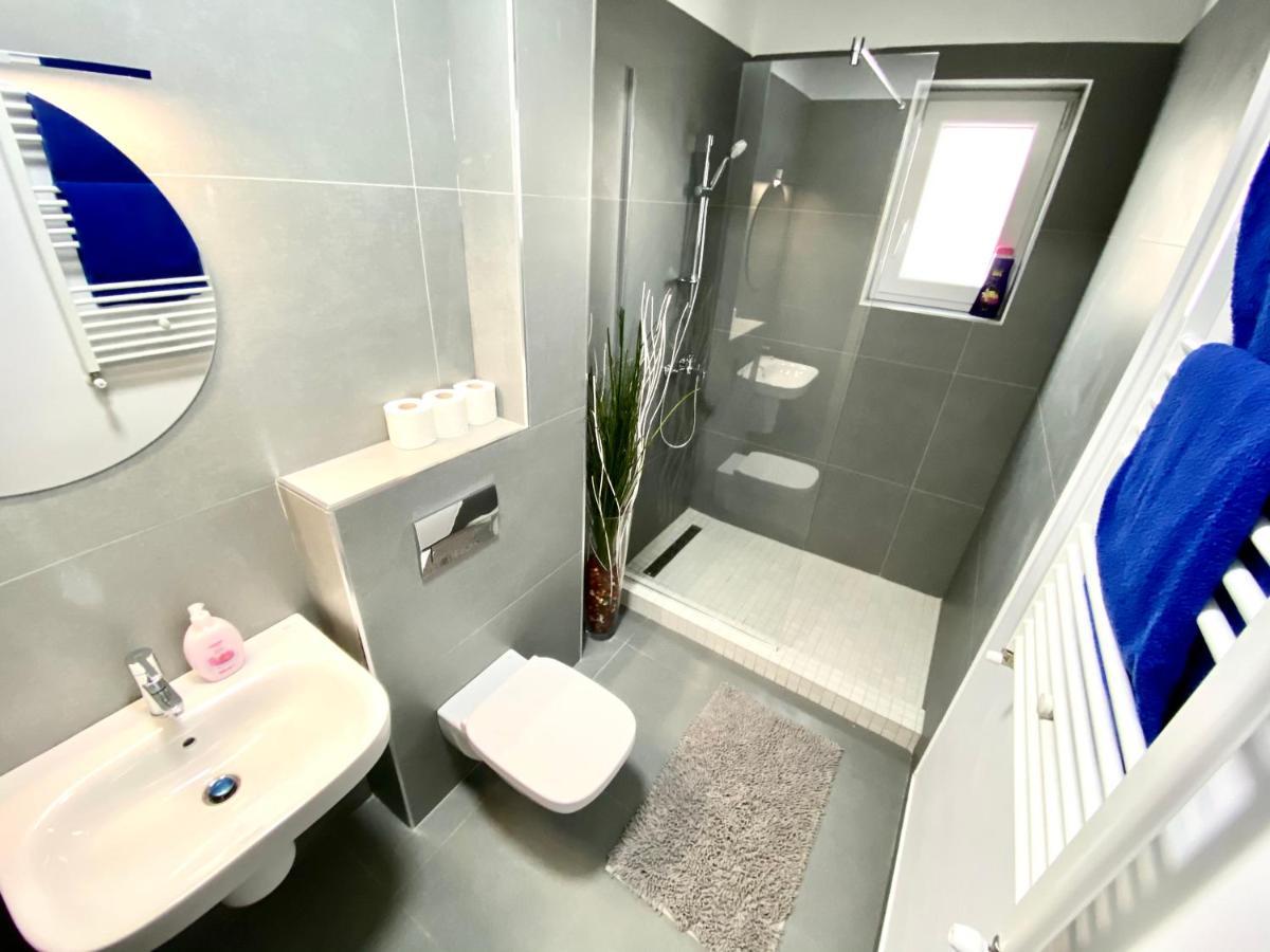 Mega Rossa Residence Bucarest Extérieur photo