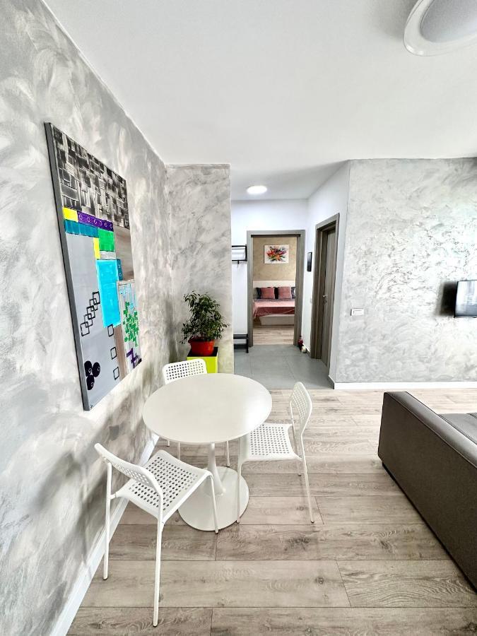 Mega Rossa Residence Bucarest Extérieur photo